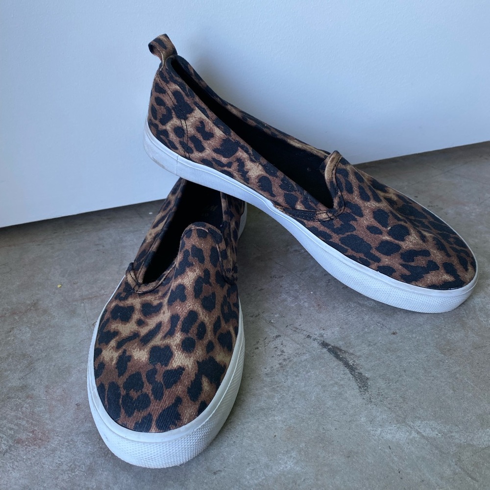 H&M leopard print sneaker flats size 40